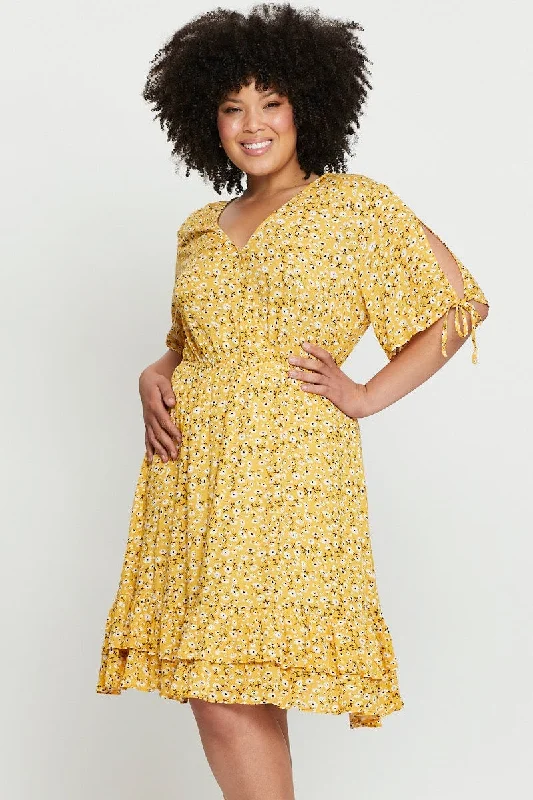 Ditsy Print Skater Dress V-neck Short Sleeve