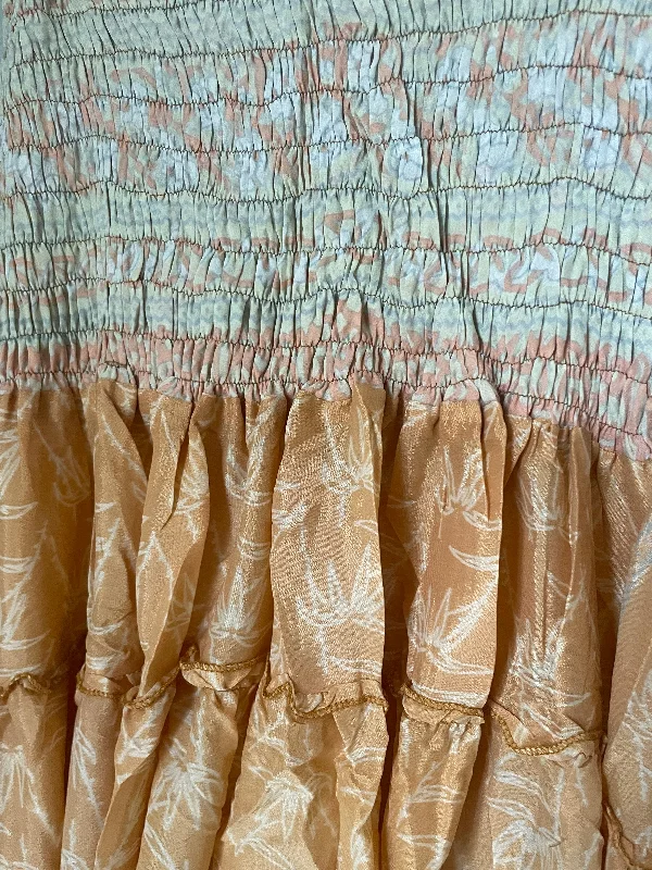 Light Peach Palm Print