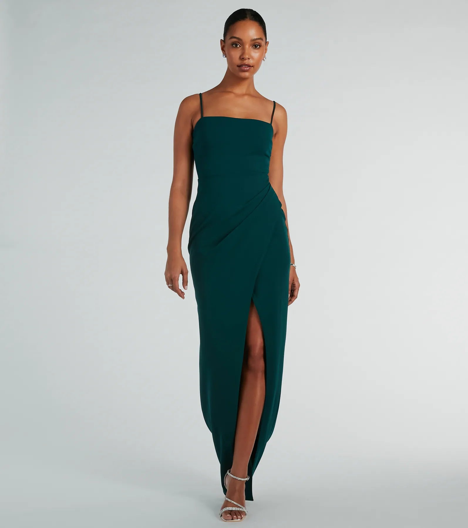 Christie Sleeveless Slim Crepe Formal Dress